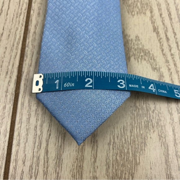 582 Calvin Klein Tie 432 Blue Pattern CK21100202 MSRP $69.50 - Picture 2 of 5
